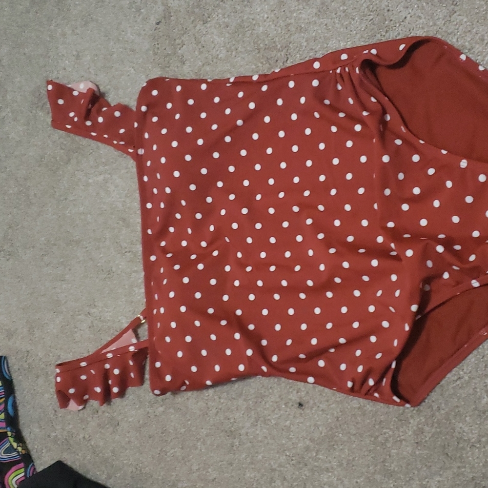 Size large one piece swimsuit NWOT